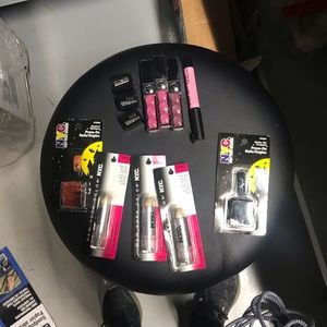 Lot of brand new make up